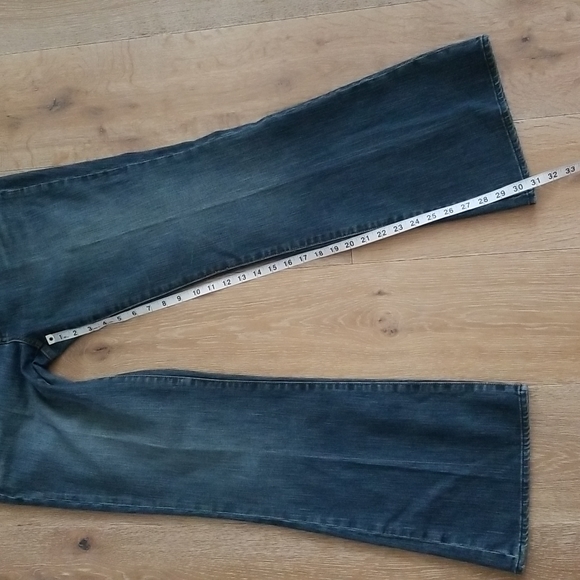 New York & Company Platinum Flared Jeans - Picture 11 of 11